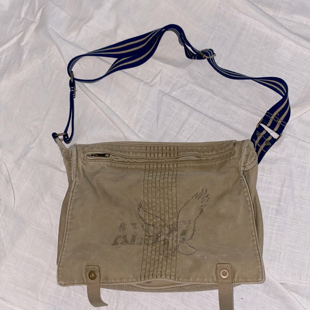Vintage AE Messenger